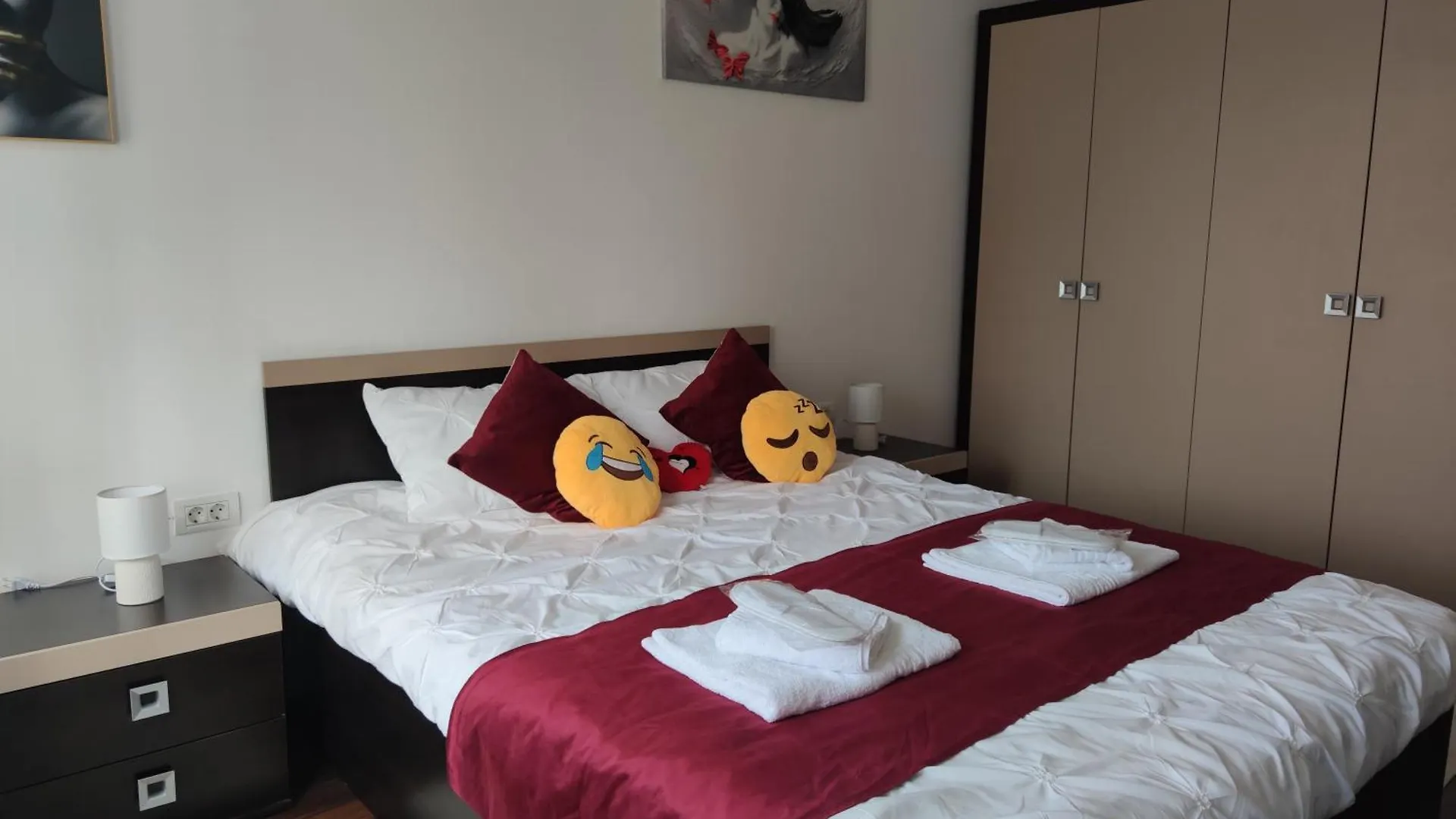 Cozy Magic House - Unirii Square Appartement Boekarest