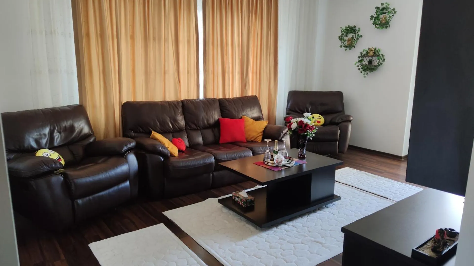 Cozy Magic House - Unirii Square Appartement Boekarest